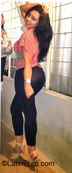 Date this gorgeous Ecuador girl Amanda from Guayaquil EC145