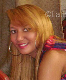 Date this happy Dominican Republic girl Deisi from Santiago DO11677