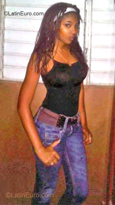 Date this fun Dominican Republic girl Angela from Santiago DO11714