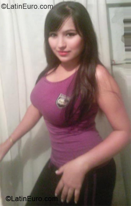 Date this gorgeous Colombia girl Alejitamateus from Cali CO10835