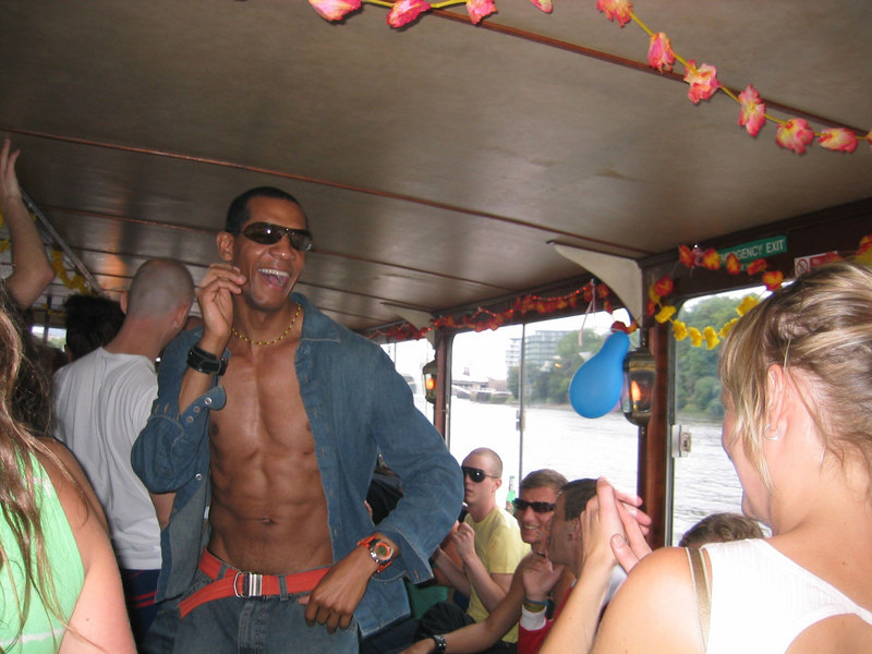 Date this georgeous United States man Quemega from London GB674