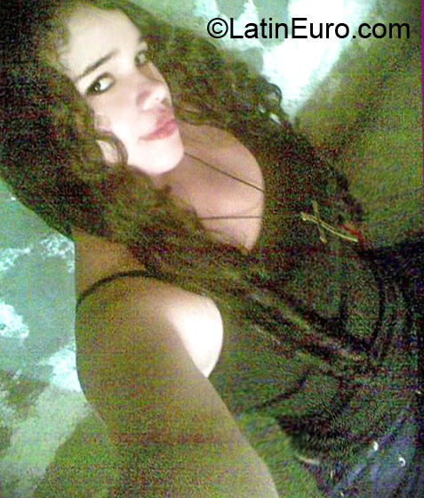 Date this good-looking Colombia girl Gina from Ibague CO10890