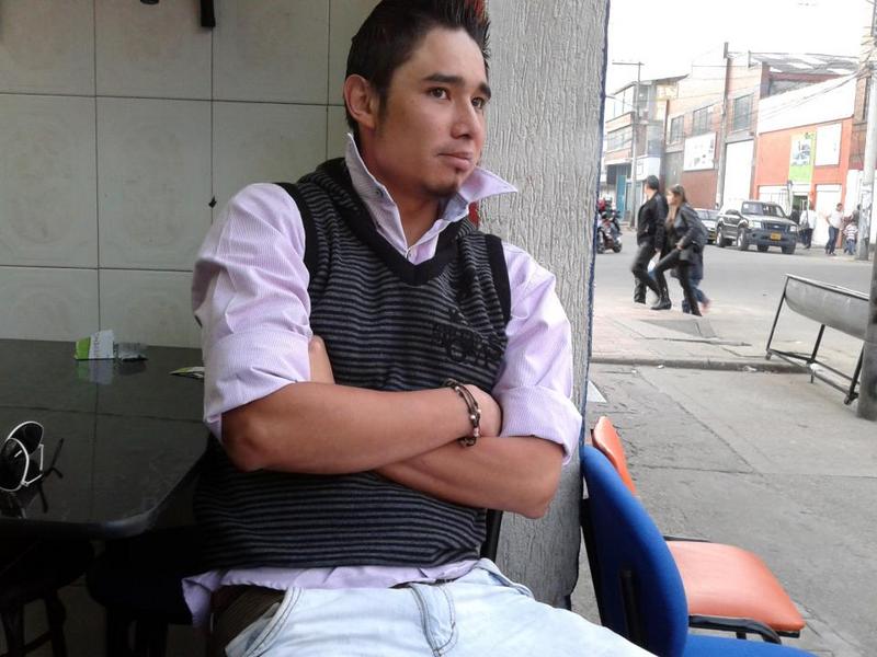 Date this tall Colombia man Fredy armando c from Bogota CO10922