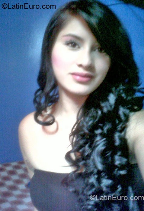 Date this funny Colombia girl Gisela from Bogota CO10952