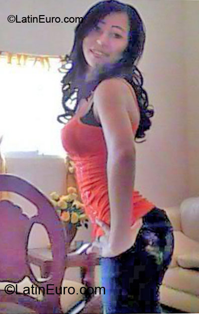 Date this funny Dominican Republic girl Eyerilis from La Vega DO11954