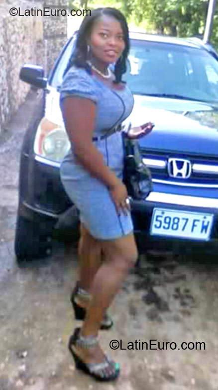 Date this foxy Jamaica girl Trish4luv from Kingston JM747