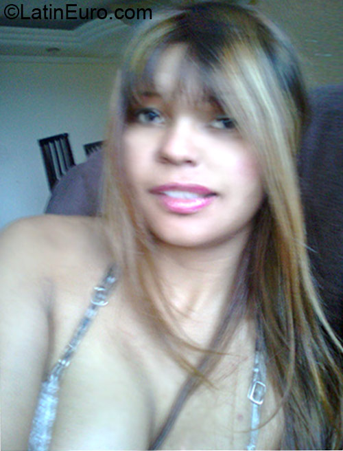 Date this georgeous Brazil girl Lilian from Sao Paulo BR7055