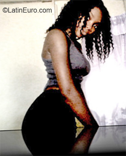 Date this delightful Jamaica girl Ashley from Kingston JM711