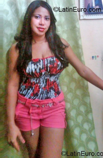 Date this gorgeous Dominican Republic girl Patricia from Santo Domingo DO12255
