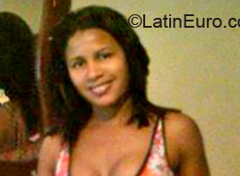 Date this charming Dominican Republic girl Susana from Santo Domingo DO12325