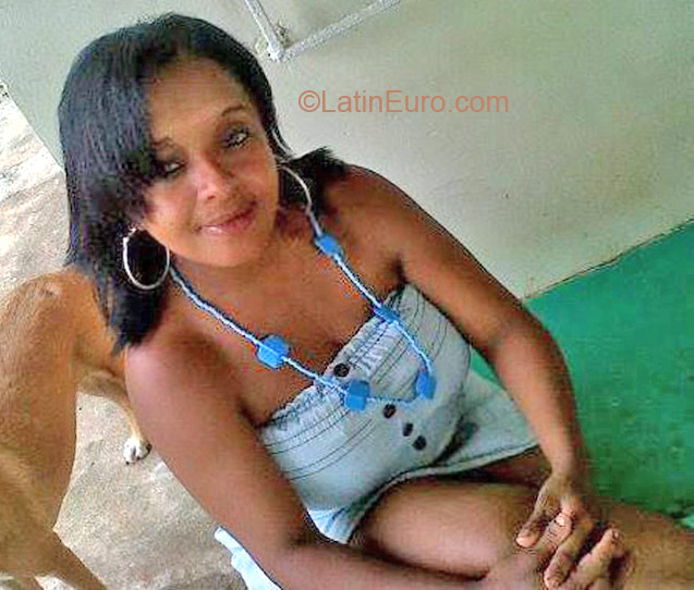 Date this stunning Colombia girl Xiomara from Cali CO11268