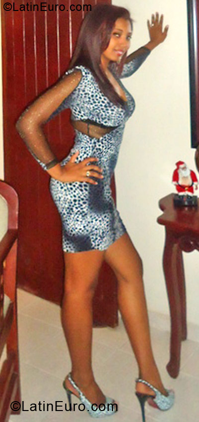 Date this voluptuous Dominican Republic girl Angeli from Puerto Plata DO13687