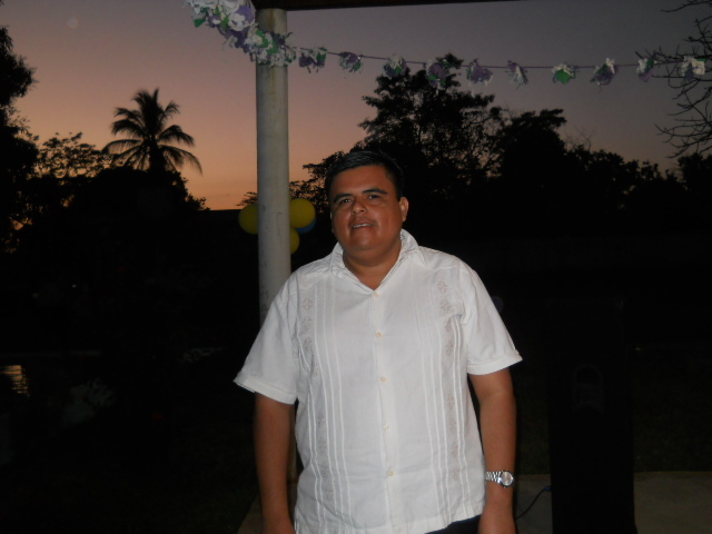 Date this voluptuous Mexico man Andres from Campeche MX756
