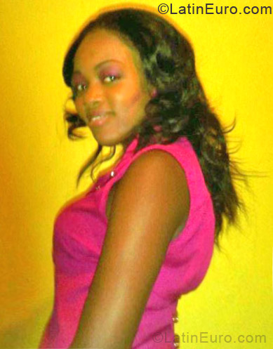 Date this pretty Jamaica girl Shonika from Kingston JM777