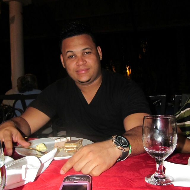 Date this young Dominican Republic man Howard from Santo Domingo DO12752