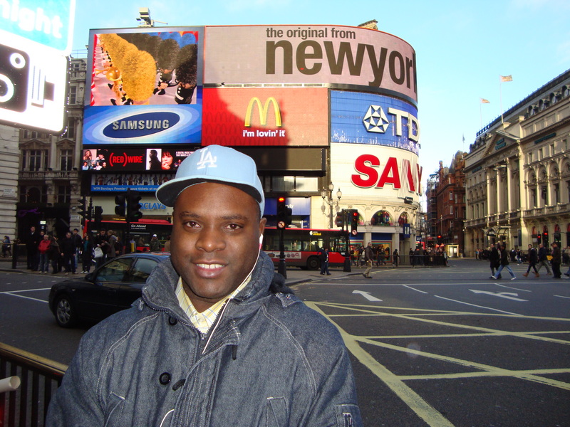 Date this hard body United Kingdom man Rohan from London GB689