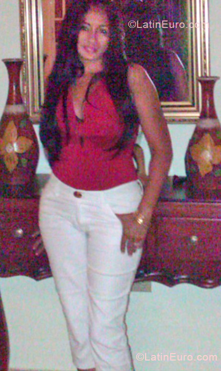 Date this gorgeous Dominican Republic girl Asia from Santiago De Llos Caballeros DO12824