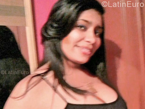 Date this sensual Dominican Republic girl Mabel from Santo Domingo DO12841