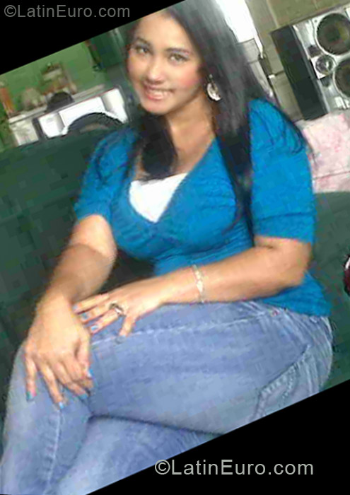 Date this stunning Honduras girl Marilyn from San Pedro Sula HN895