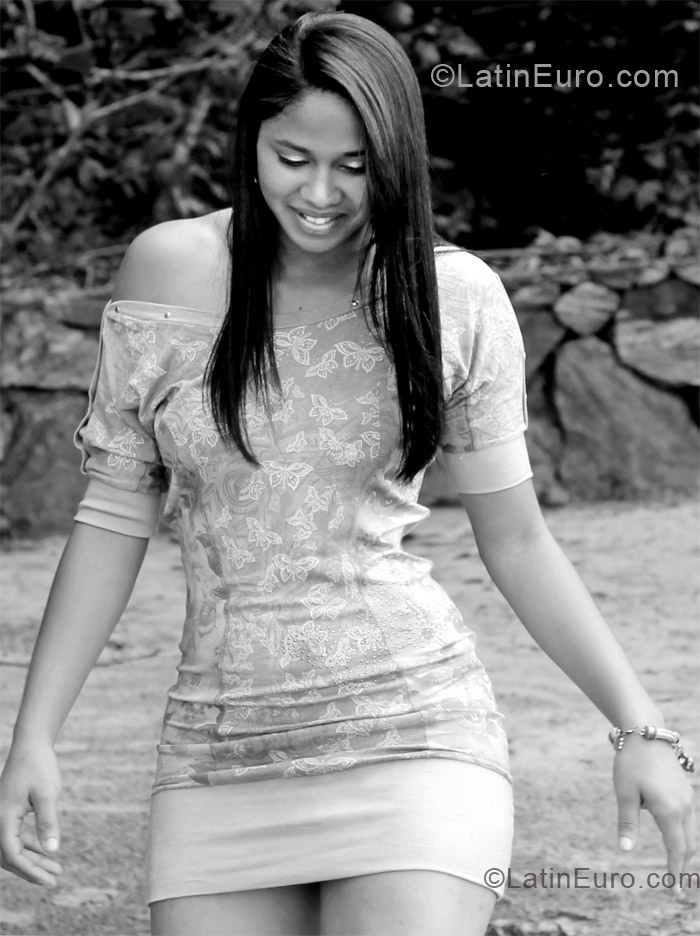 Date this beautiful Brazil girl Jessyca from Sao Paulo BR7188