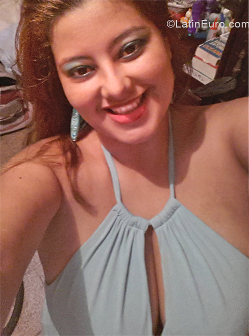 Date this voluptuous Honduras girl Rosario from Tegucigalpa HN797