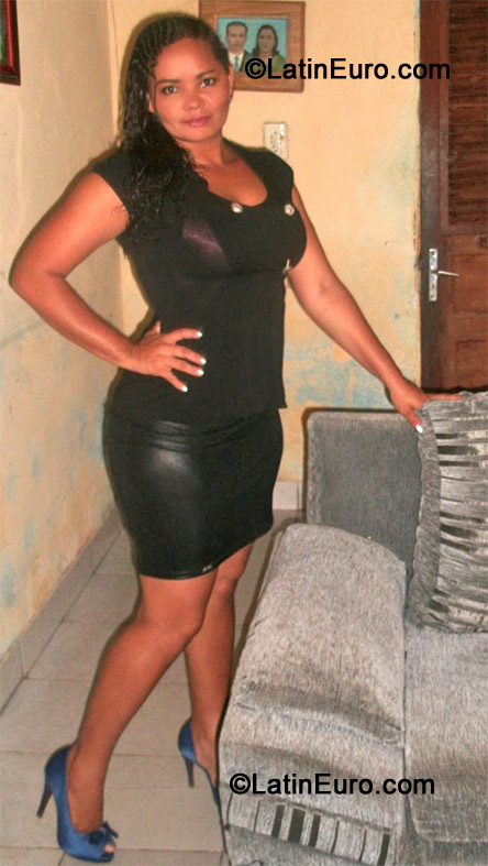 Date this tall Brazil girl Eliniuza from Natal BR7205