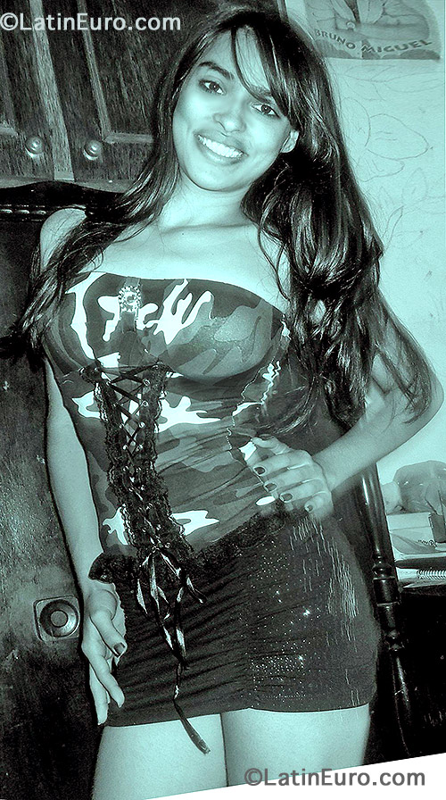 Date this sensual Brazil girl Nina from Belo Horizonte BR7224