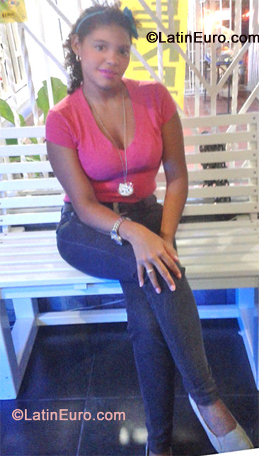 Date this sultry Colombia girl Michell from Barranquilla CO11625