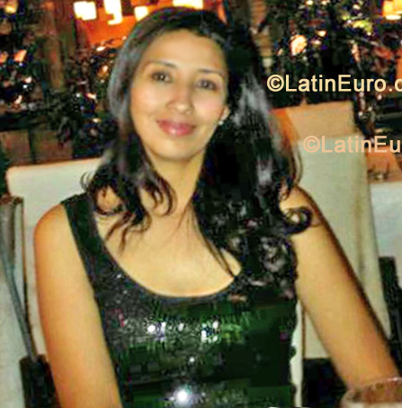 Date this happy Colombia girl Martha from Bogota CO11643