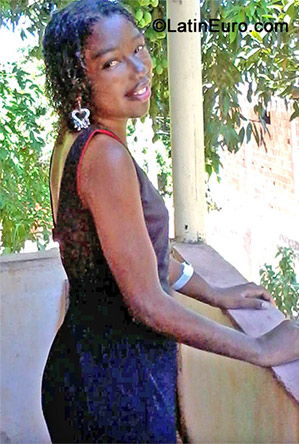 Date this exotic Brazil girl Josilene from Cachoeiro De Itapemirim BR7241