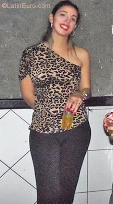 Date this georgeous Brazil girl Renata from Sao Paulo BR7264