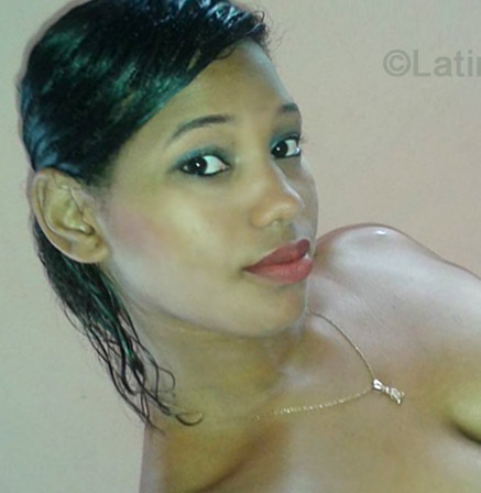 Date this hot Brazil girl Aline from Salvador BR7265