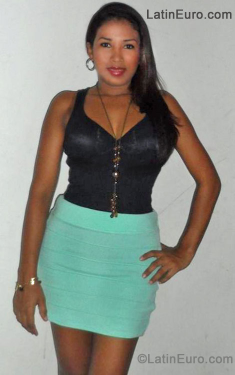 Date this cute Colombia girl Johana batista from Barranquilla CO11692