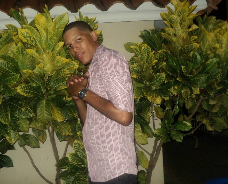 Date this pretty Dominican Republic man Fidel from Santo Domingo DO13498