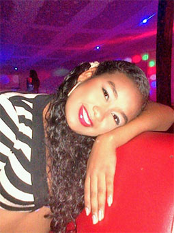 Date this gorgeous Colombia girl AURA from Bucaramanga CO11966