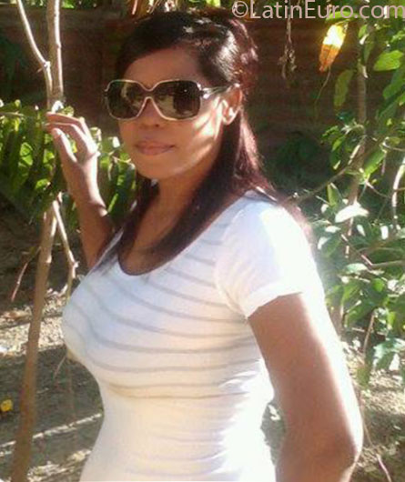 Date this exotic Dominican Republic girl Jackeline from Santo Domingo DO13724