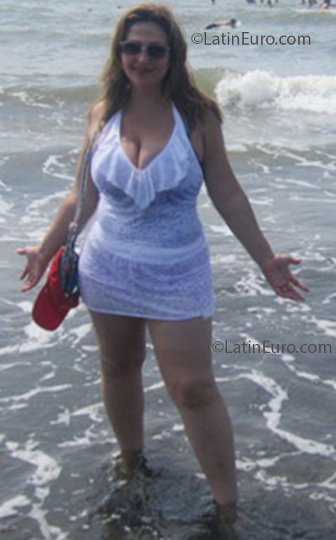 Date this fun Colombia girl Lucidey from Tulua CO12033