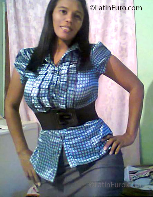 Date this tall Dominican Republic girl Sujey from San Pedro DO14256