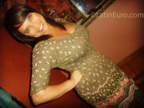 Date this attractive Honduras girl Yannet from Tegucigalpa HN796