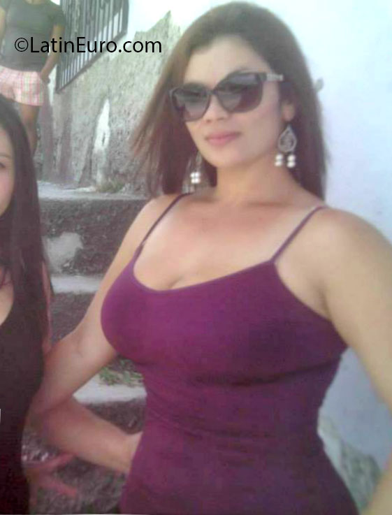 Date this hard body Honduras girl Nolvi from santa rosa de copan HN799