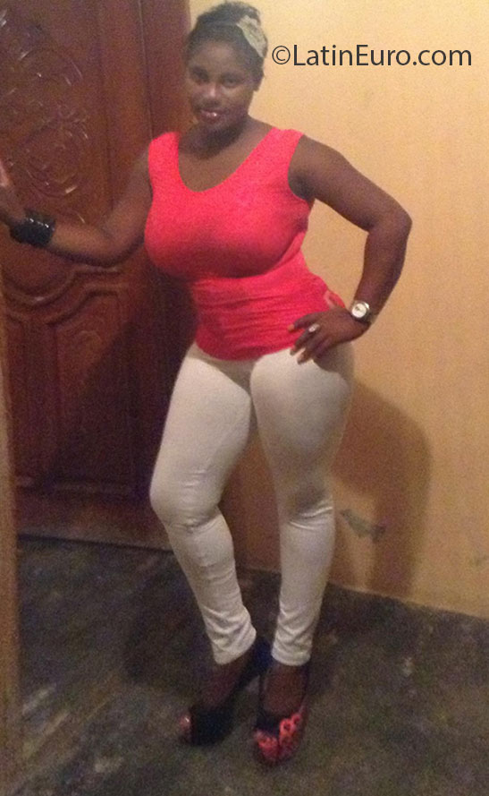 Date this young Dominican Republic girl Noemy from Santo Domingo DO14360