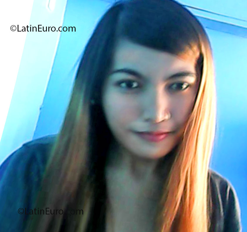 Date this funny Philippines girl Rhona from Pampanga PH545