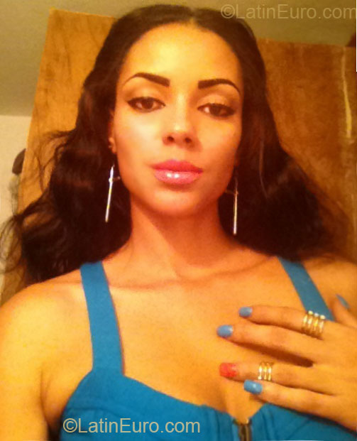 Date this fun Jamaica girl Paris from Montego Bay JM1046