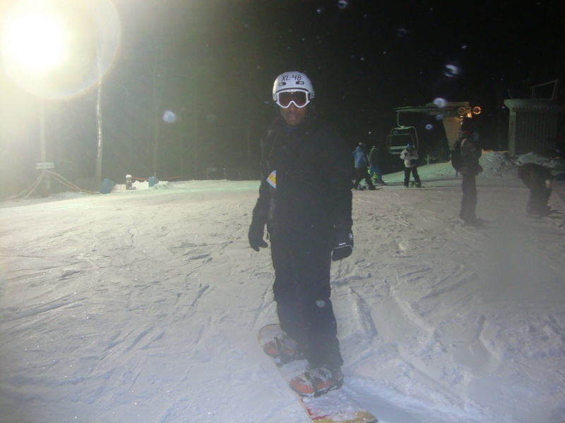 Date this young United Kingdom man Foreign from London GB704