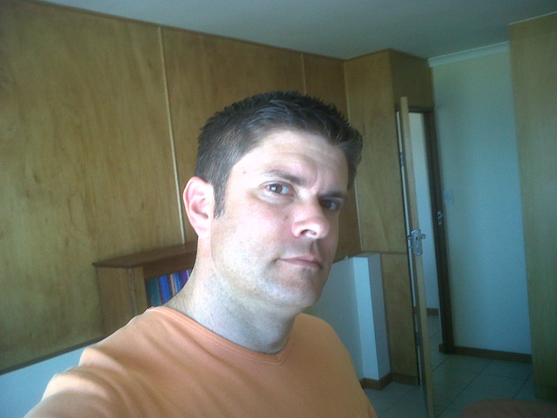 Date this georgeous South Africa man Datable246 from cape town ZA43