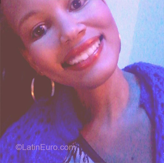 Date this fun Brazil girl Fabiola from Rio de Janeiro BR7609