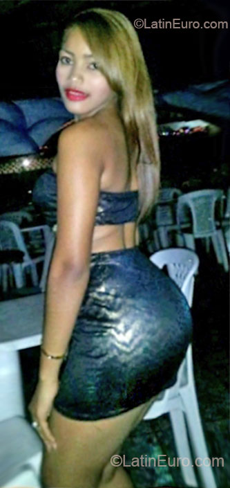 Date this cute Dominican Republic girl Karen123 from San Francisco De Macoris DO15019