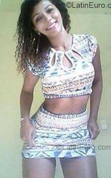 Date this nice looking Brazil girl Camila from Rio de Janeiro BR7626