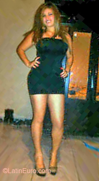 Date this beautiful Honduras girl Alexa from tegucigalpa HN823