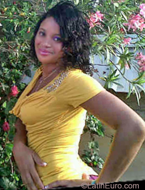 Date this athletic Jamaica girl Natalee from Manchester JM1108